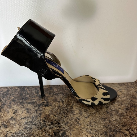 RARE Jimmy Choo x H&M sandals heels Size 38 - Black ankle cuff, dalmatian print - Picture 3 of 10